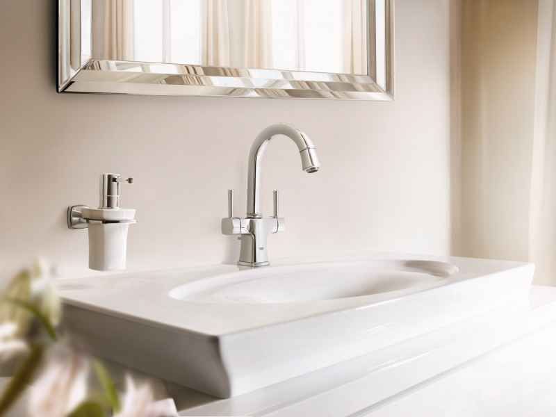 Купить Дозатор для жидкого мыла Grohe Grandera 40627IG0, хром/золото