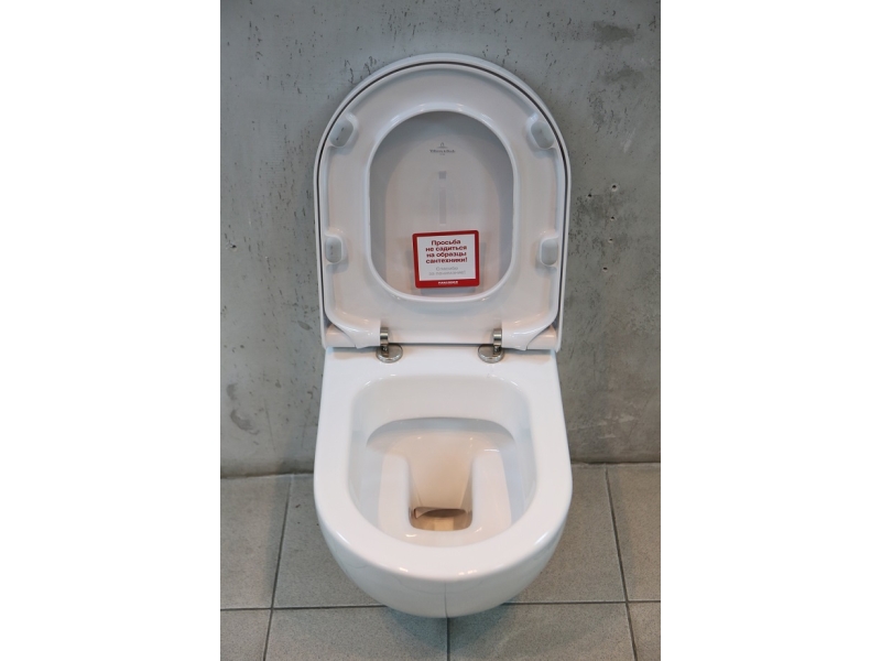 Купить Подвесной унитаз Villeroy&Boch Subway 660010R1